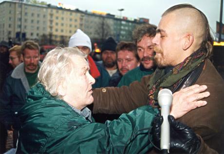Veikko Hurstin itsenäisyyspäivän juhla 6.12.2000 Hakaniemessä